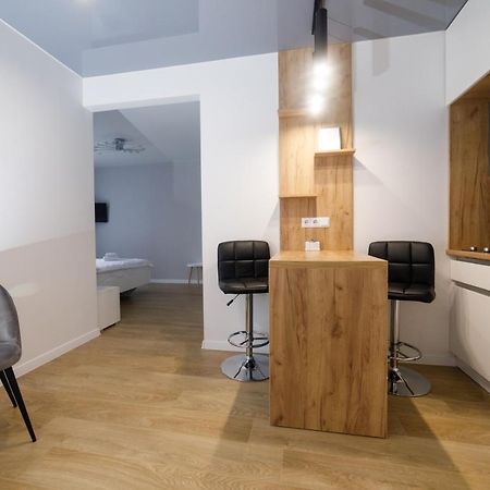 Pure Apartments ลวีฟ ภายนอก รูปภาพ
