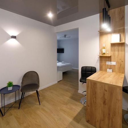 Pure Apartments ลวีฟ ภายนอก รูปภาพ