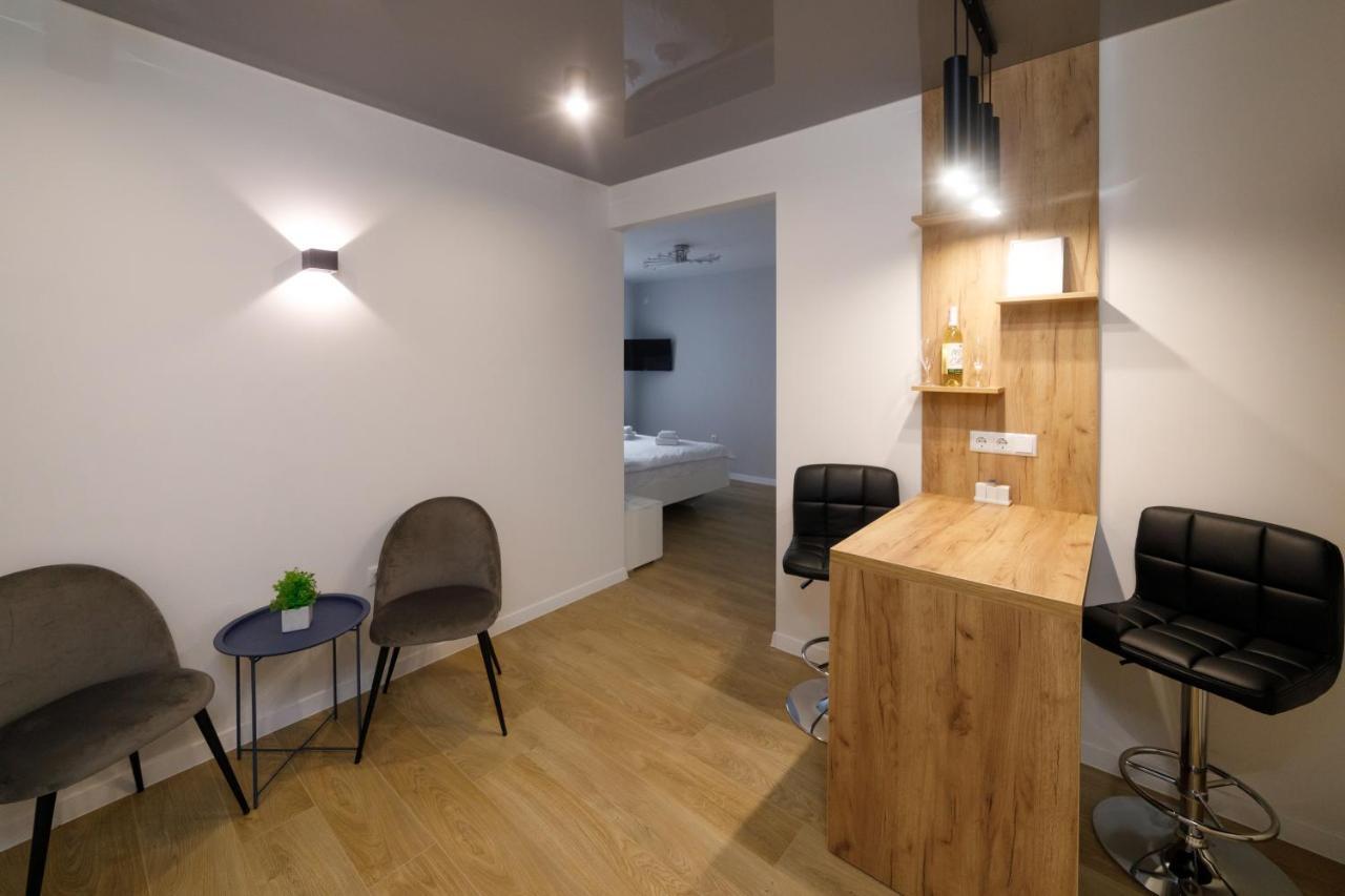 Pure Apartments ลวีฟ ภายนอก รูปภาพ